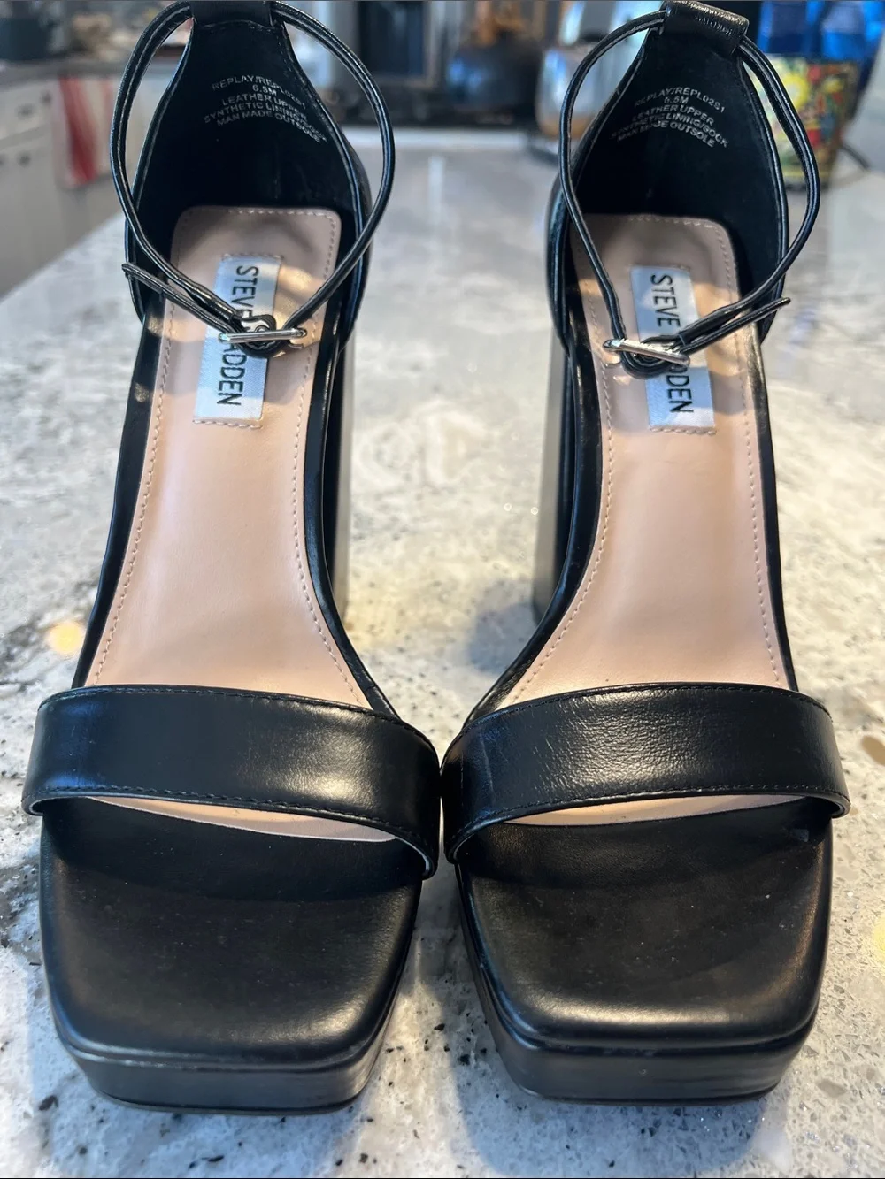 Steve Madden Carrson Black Platform Block Heels Square Toe Size 6.5 Like New